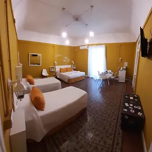 https://bb-kike.taorminaitalyhotels.com